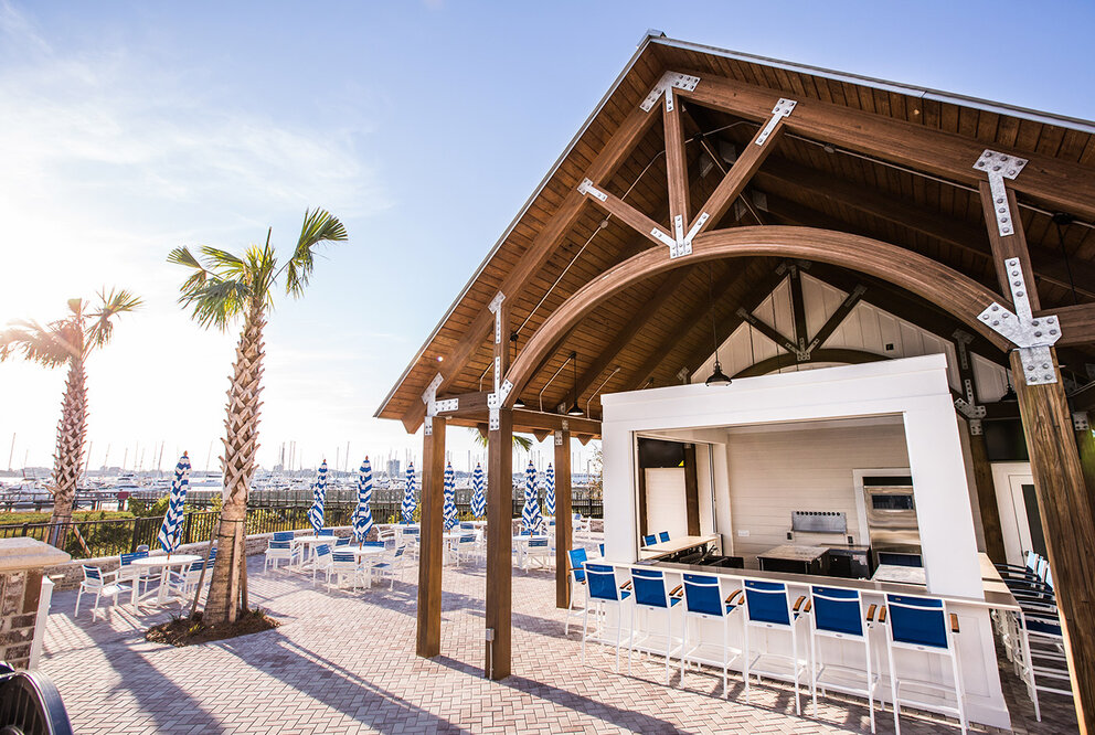 The Beach Club Pool- and Beach-Side Bar