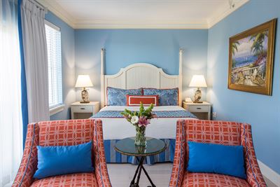 Perfect Chairs for Relaxing at Harborside