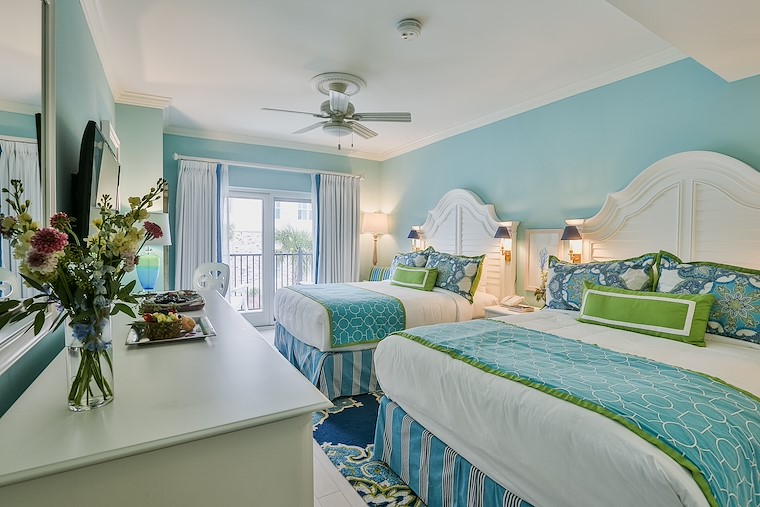 Two Queen Harborview with Full balcony